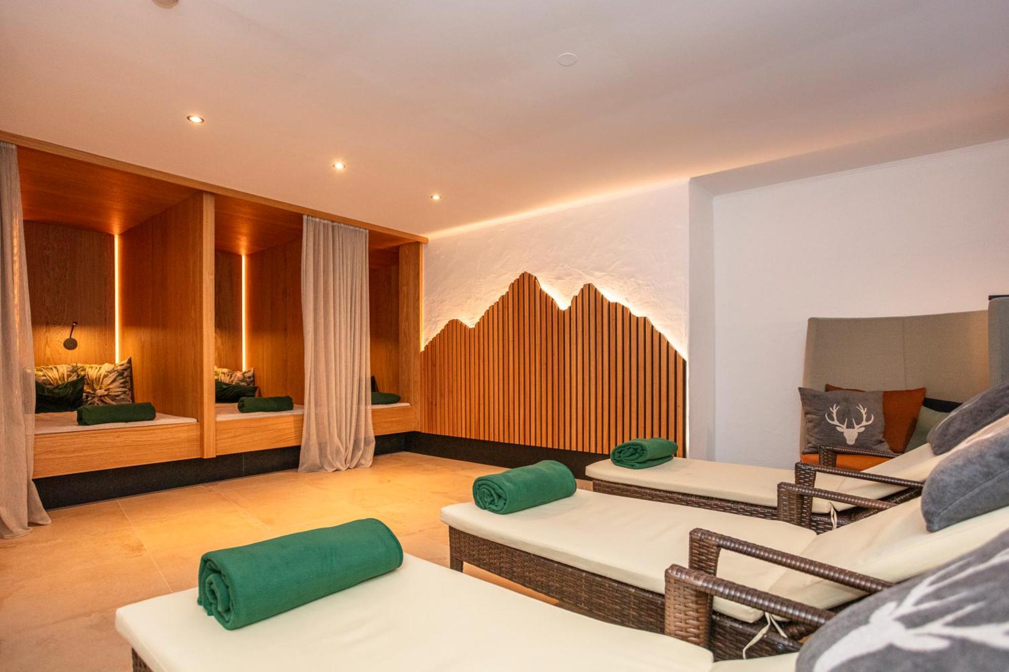Hotel Oberwirt - Nahe An Saalbach Und Zell Am See, Viehhofen Sommercard Экстерьер фото