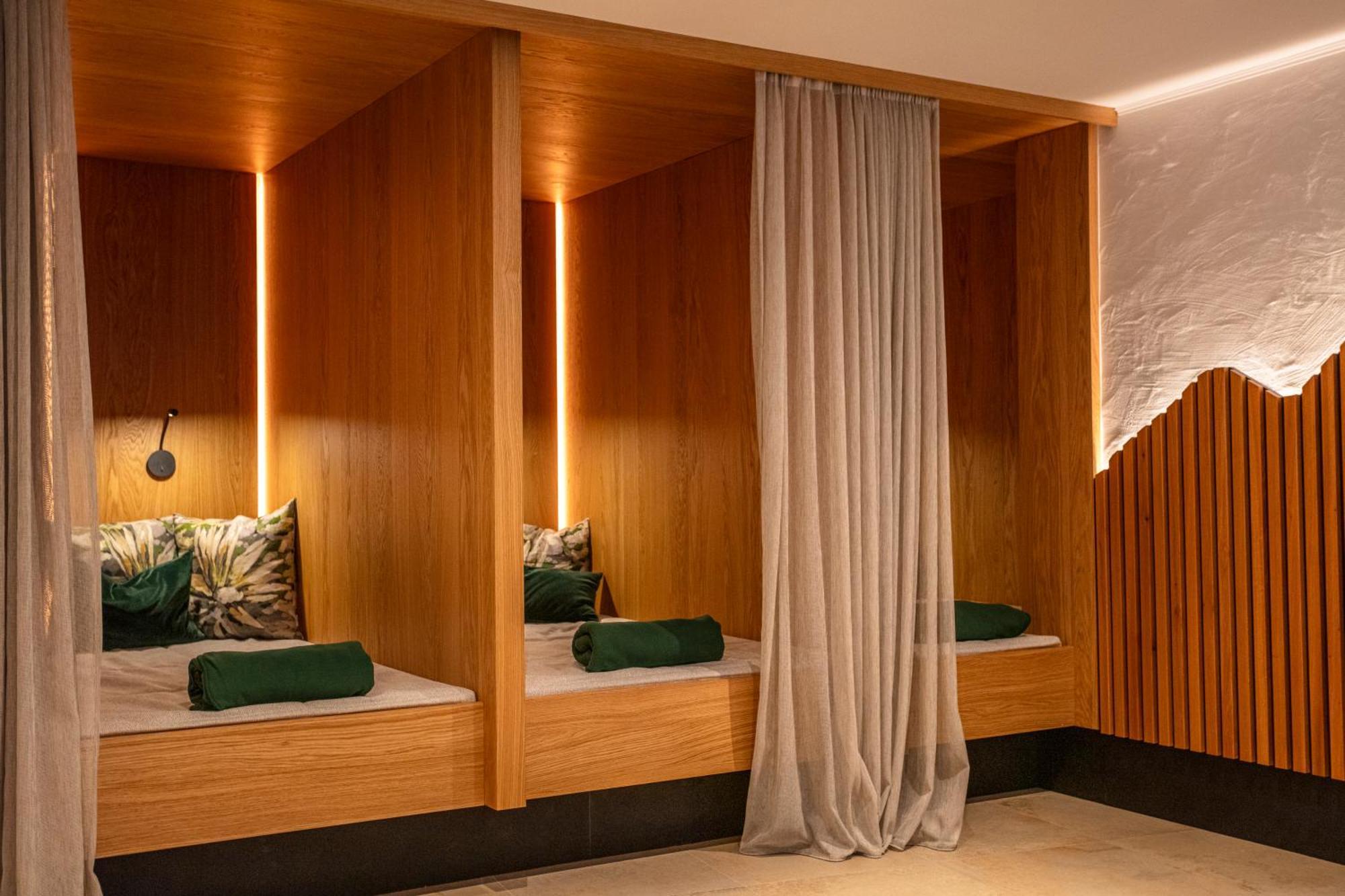 Hotel Oberwirt - Nahe An Saalbach Und Zell Am See, Viehhofen Sommercard Экстерьер фото