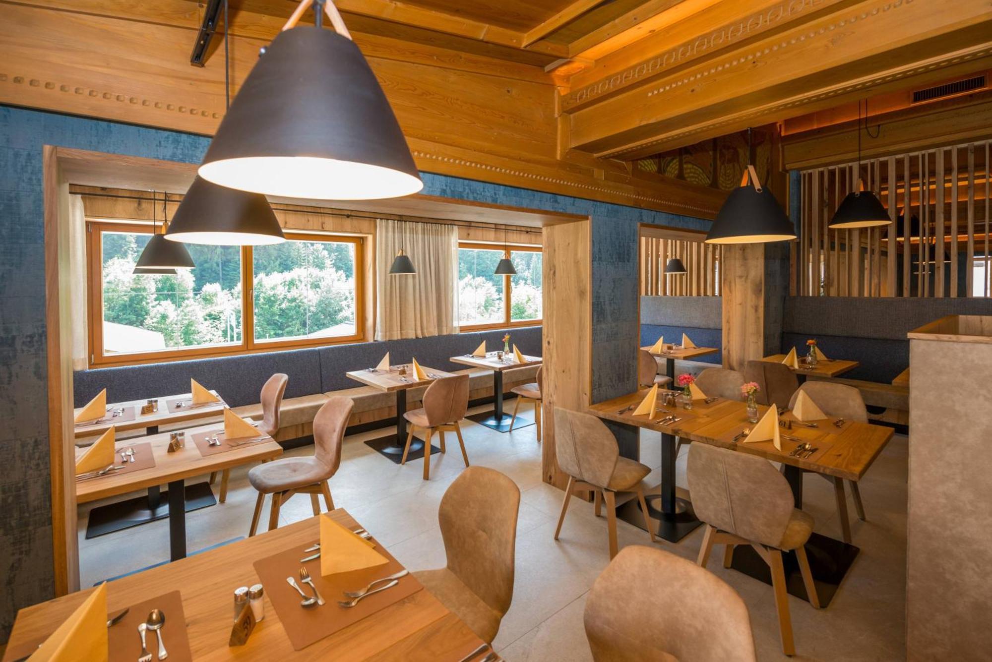 Hotel Oberwirt - Nahe An Saalbach Und Zell Am See, Viehhofen Sommercard Экстерьер фото