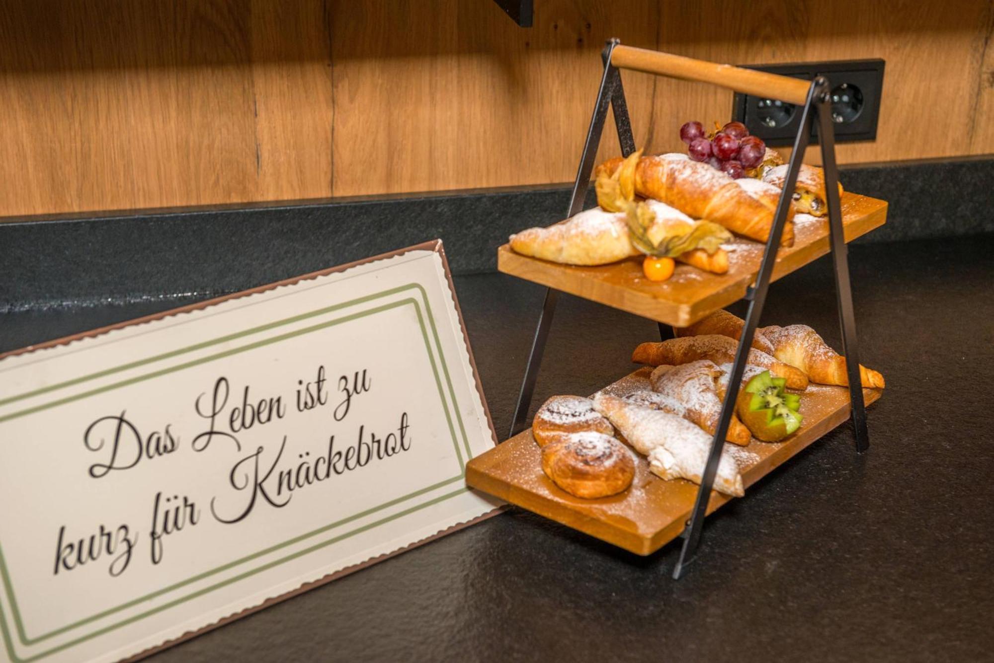 Hotel Oberwirt - Nahe An Saalbach Und Zell Am See, Viehhofen Sommercard Экстерьер фото