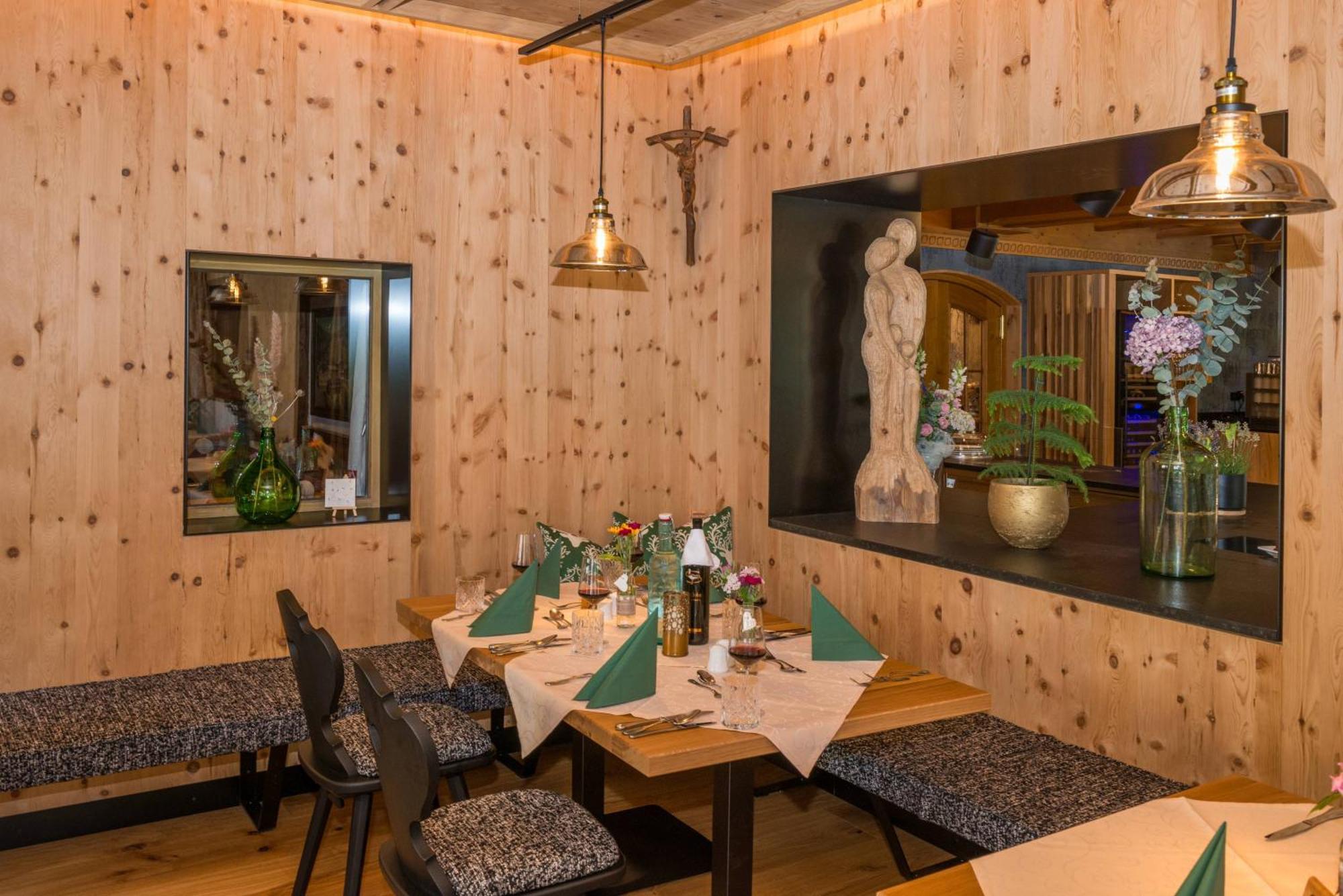 Hotel Oberwirt - Nahe An Saalbach Und Zell Am See, Viehhofen Sommercard Экстерьер фото