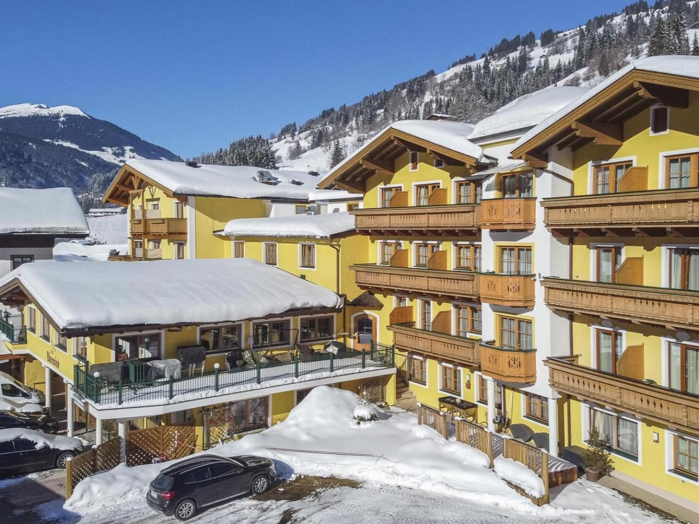 Hotel Oberwirt - Nahe An Saalbach Und Zell Am See, Viehhofen Sommercard Экстерьер фото