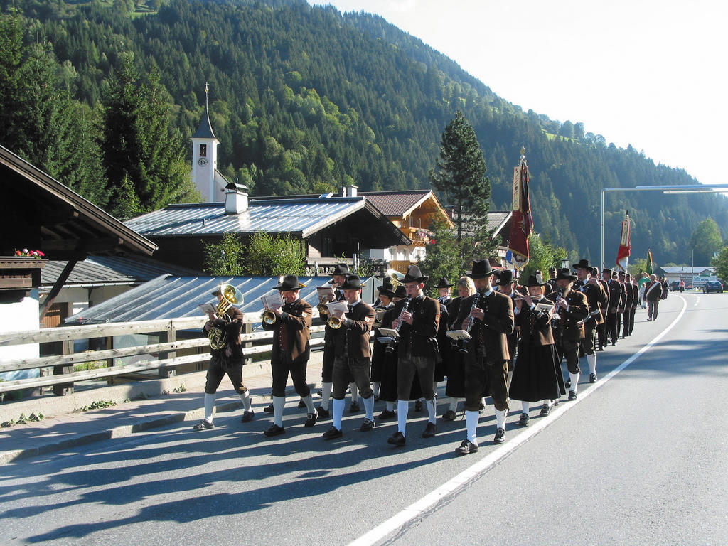 Hotel Oberwirt - Nahe An Saalbach Und Zell Am See, Viehhofen Sommercard Экстерьер фото