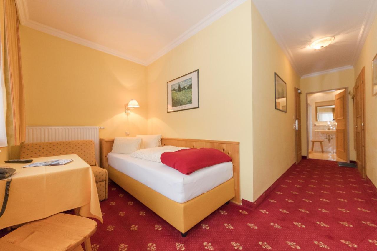Hotel Oberwirt - Nahe An Saalbach Und Zell Am See, Viehhofen Sommercard Экстерьер фото